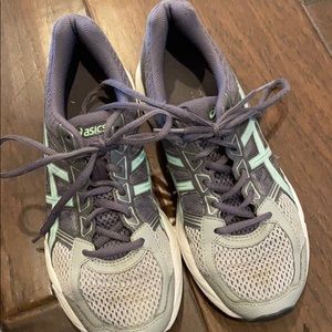 ASICS tennis shoes